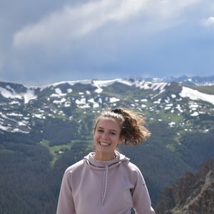 Meet your Posher, Abby